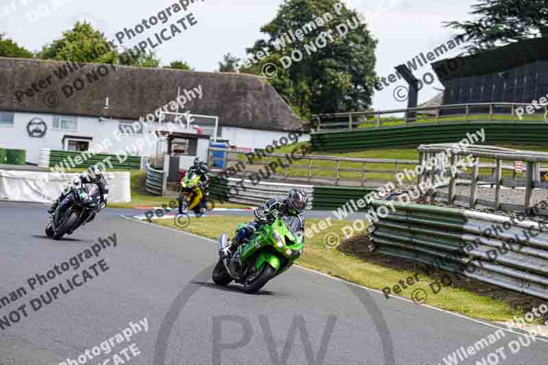 enduro digital images;event digital images;eventdigitalimages;mallory park;mallory park photographs;mallory park trackday;mallory park trackday photographs;no limits trackdays;peter wileman photography;racing digital images;trackday digital images;trackday photos